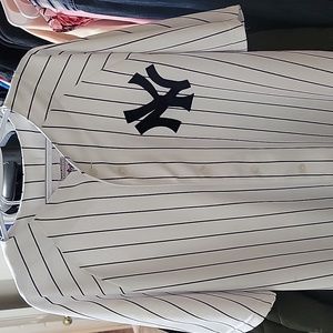 New York YANKEES Jersey , like new